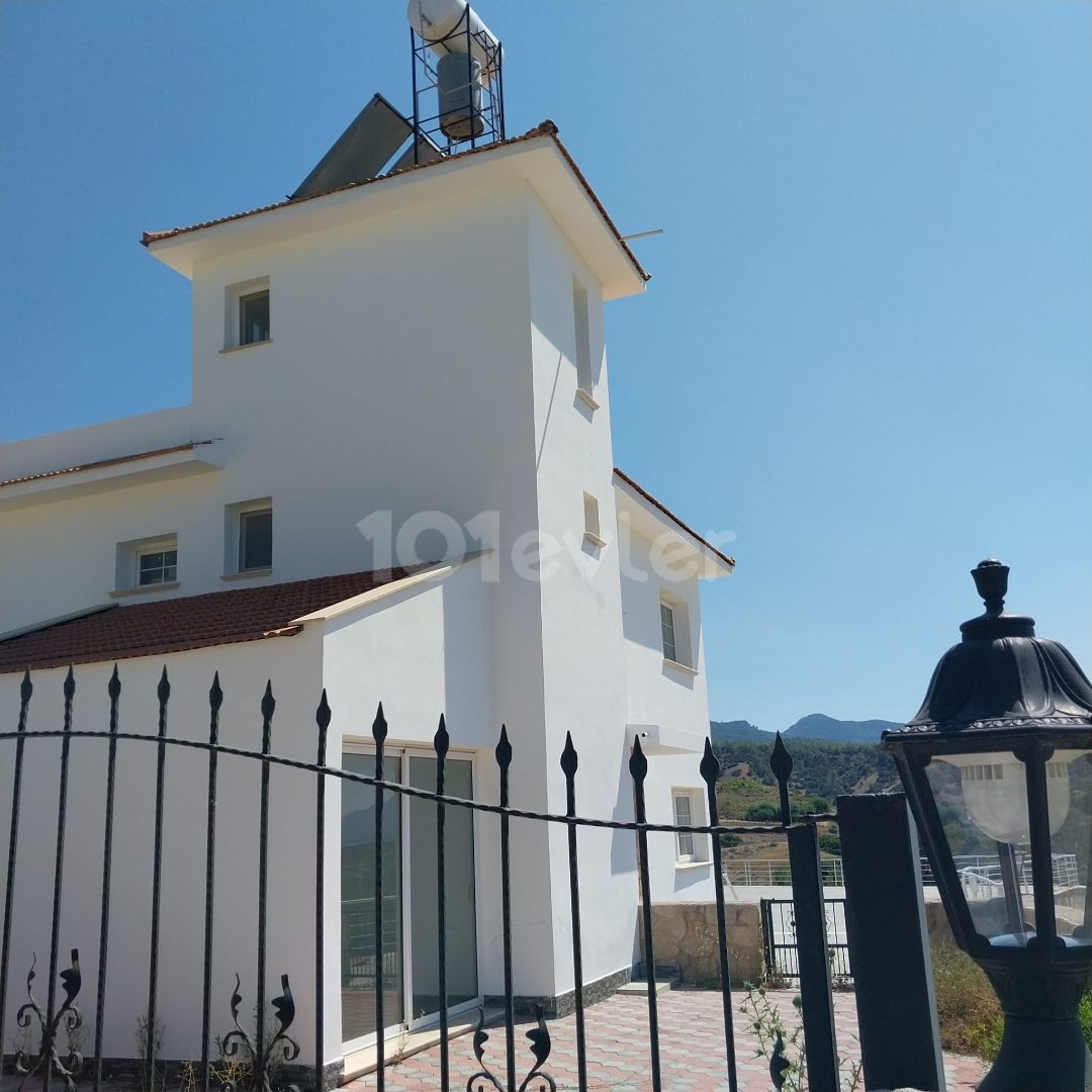 4+1 Elegante Villa mit Meerblick in Esentepe