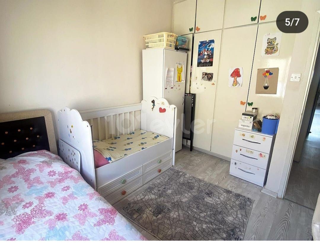 2+1 möblierte Wohnung zum Verkauf in Kermiya/Metehan