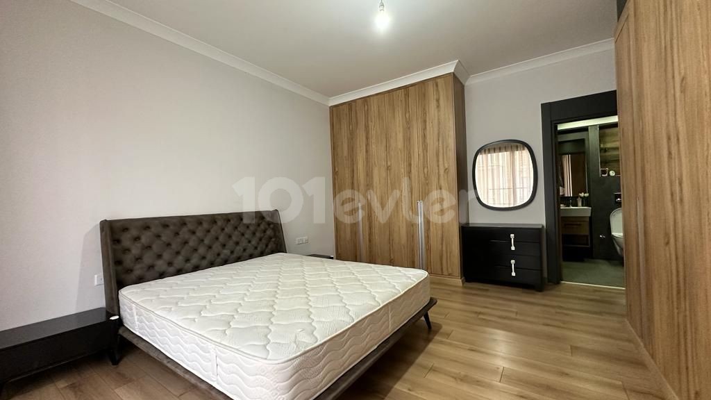 Kyrenia center 3+1 for rent