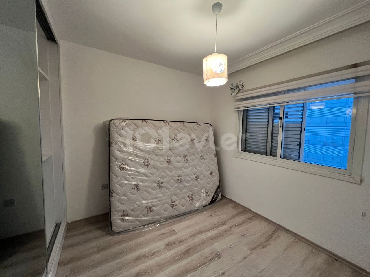 3+1 spacious renovated flat for sale in Köşküçiftlik