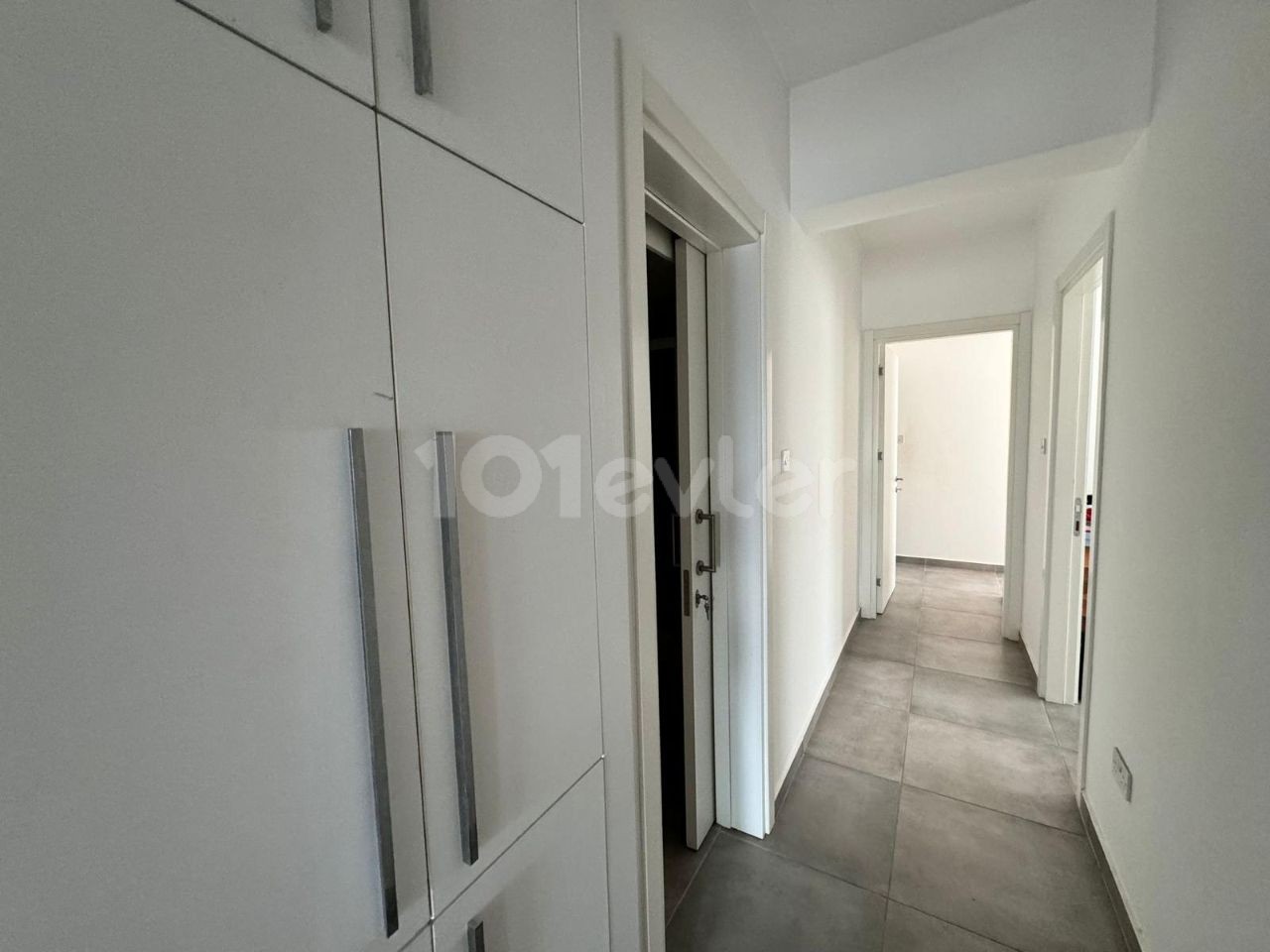 2+1 LARGE FLAT WITH ENSURE BATHROOM AND CLOSET ROOM FOR SALE IN GONYELI