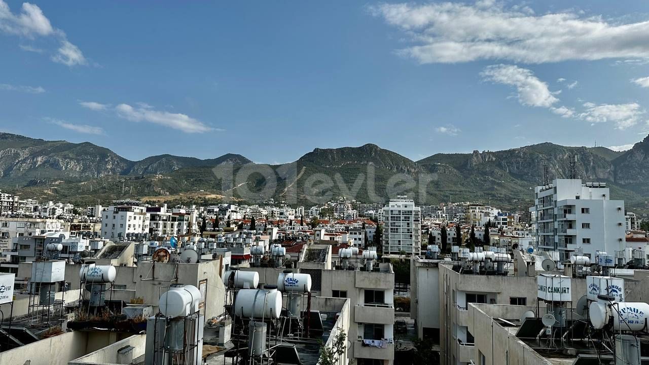 Moderne 2+1-Wohnung zur Miete im Herzen von Kyrenia