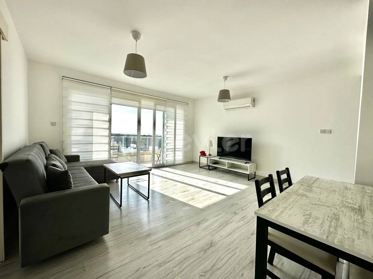 Modern 2+1 Apartment For Rent in the Heart of Girne 