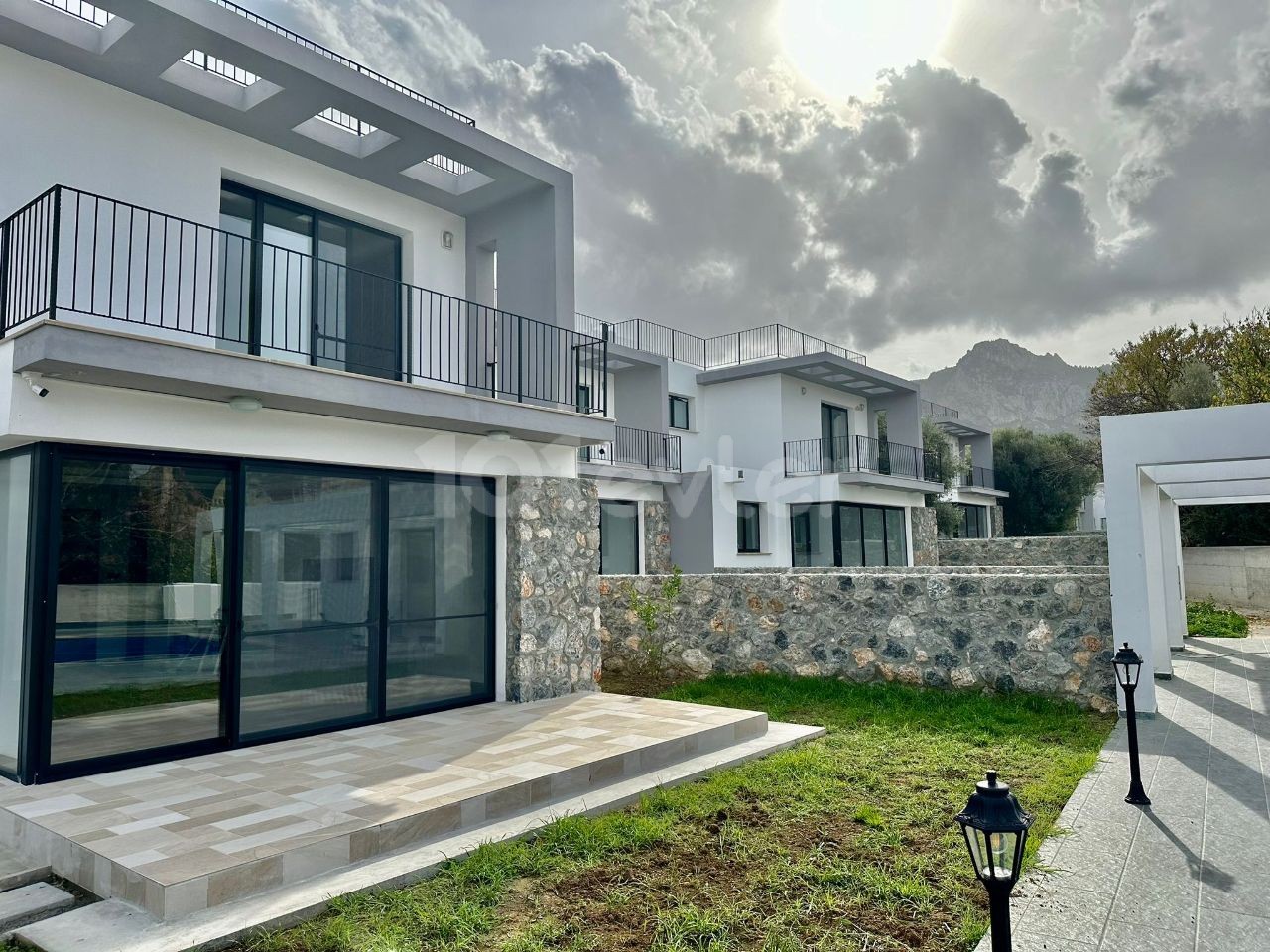 3 bedroom semi-detached villa for sale in Karaoğlanoğlu