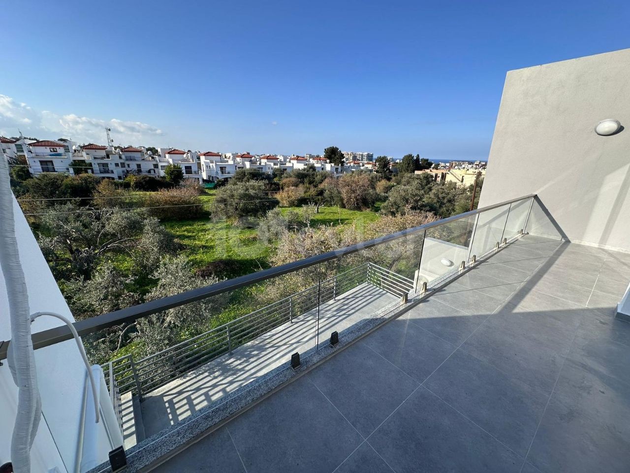 Flat for Sale in a Site with Sea View and Shared Pool