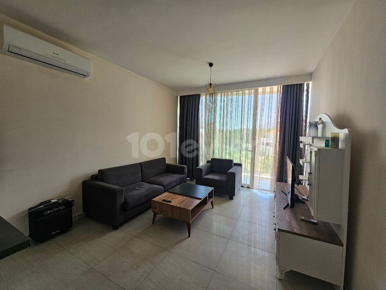 1+1 flat for rent in Carrington 22