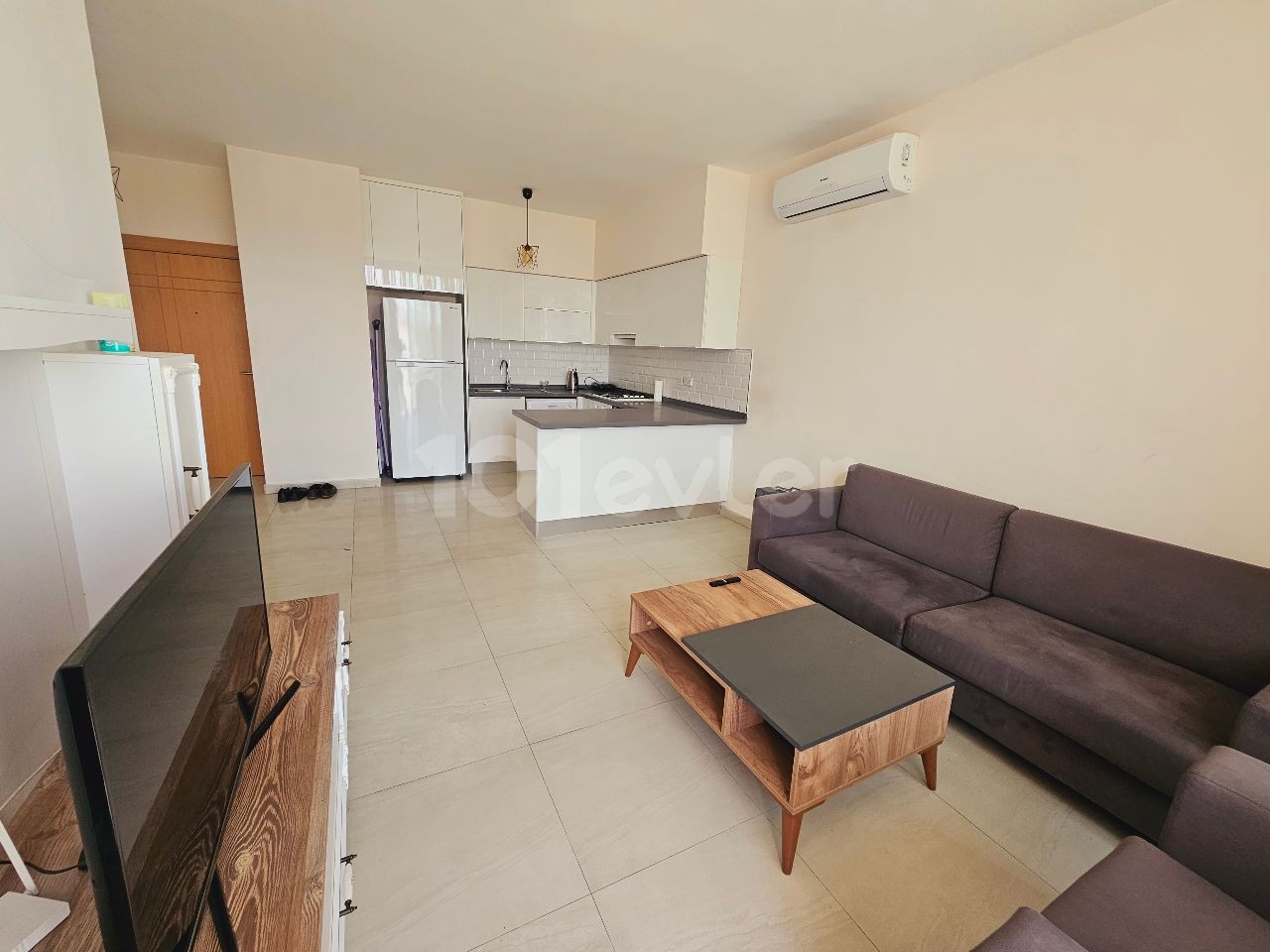 1+1 flat for rent in Carrington 22