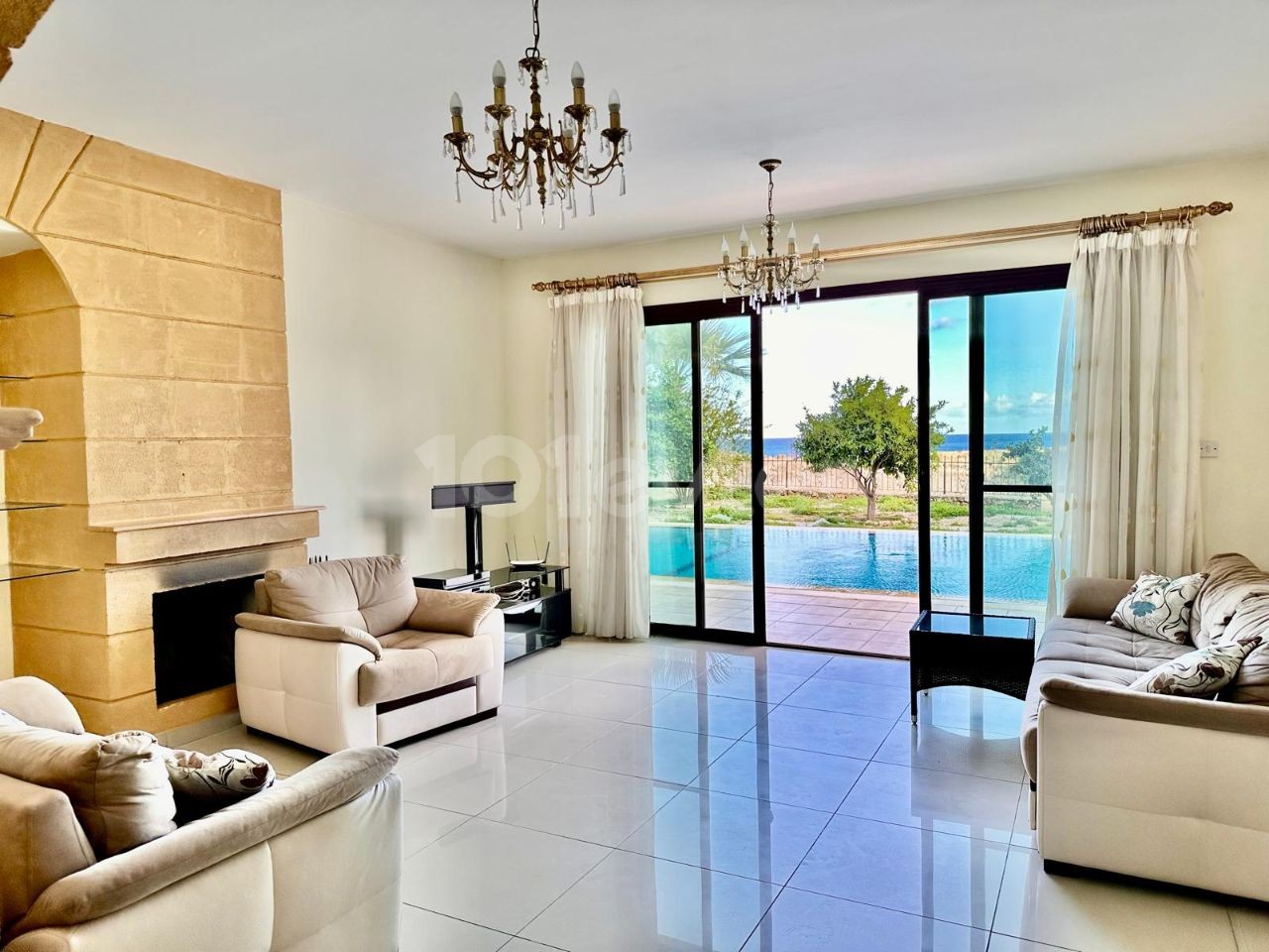 Spacious Seafront Fully Furnished 3+1 Villa in Lapta With Fantastic Sea and Mountain View