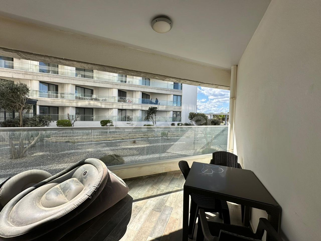 1 bedroom flat for sale by the sea, within the site