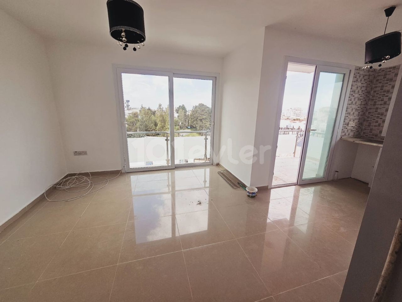 *SINGLE AUTHORITY* - 2+1 Flat for Sale with Sea View