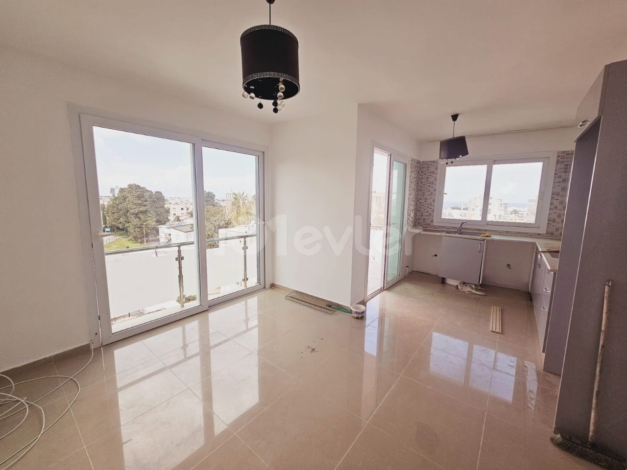 *SINGLE AUTHORITY* - 2+1 Flat for Sale with Sea View