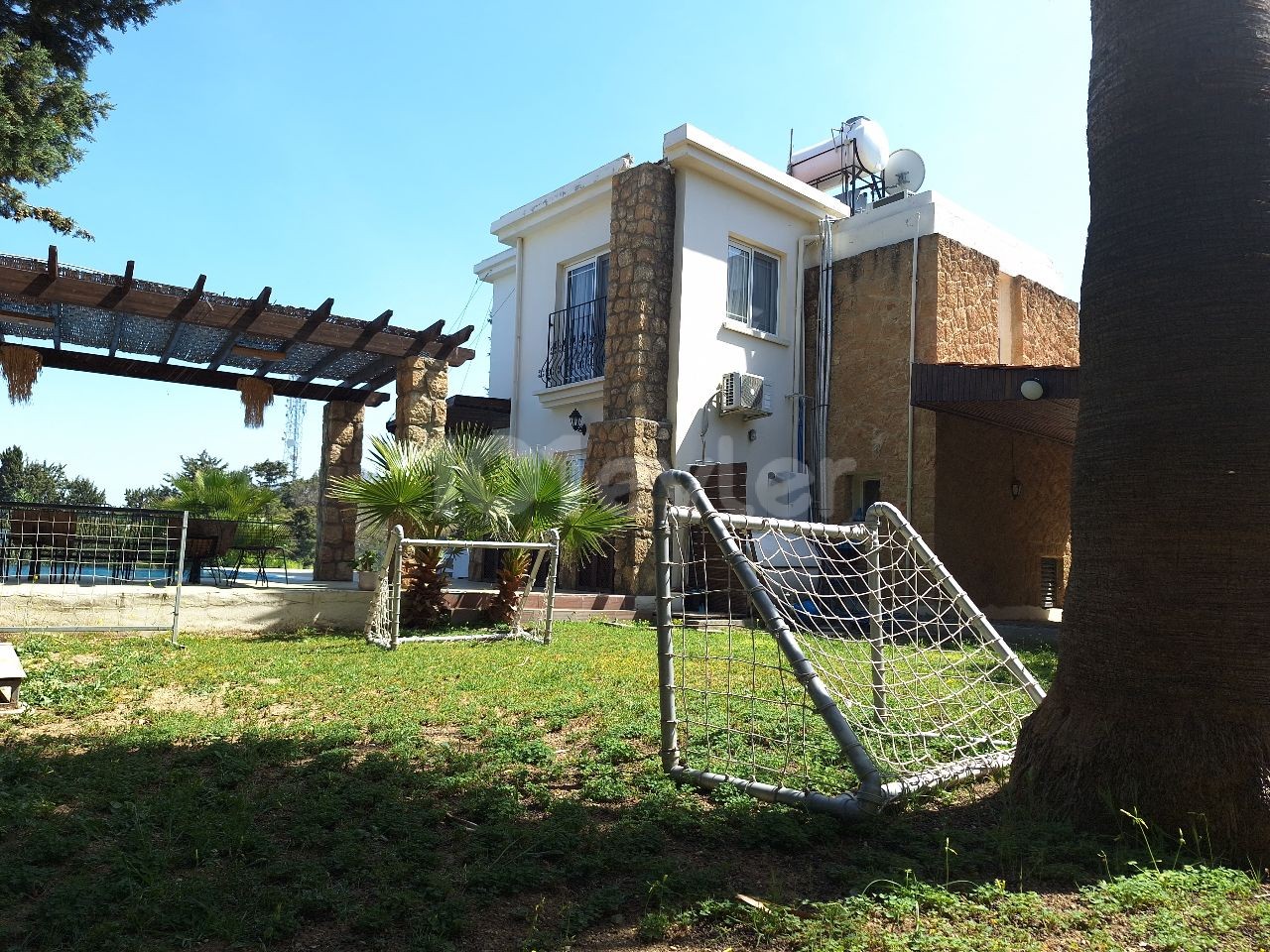 *SOLE AUTHORITY* - 3+1 Villa for sale in Kyrenia Karaoğlanoğlu region, with magnificent mountain views, garden and pool.