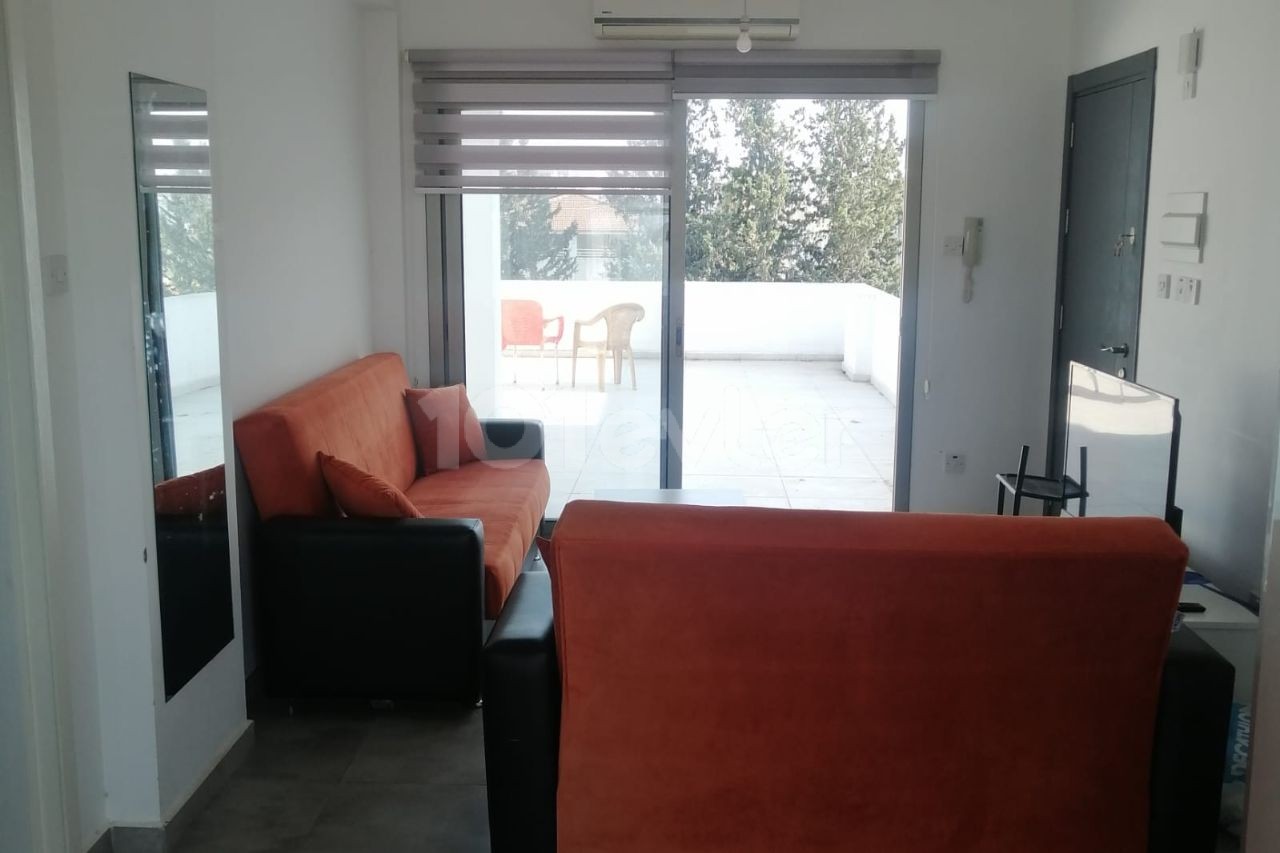 Nice apartment 2+1 for rent in Lefkosha in küçük kaymaklı