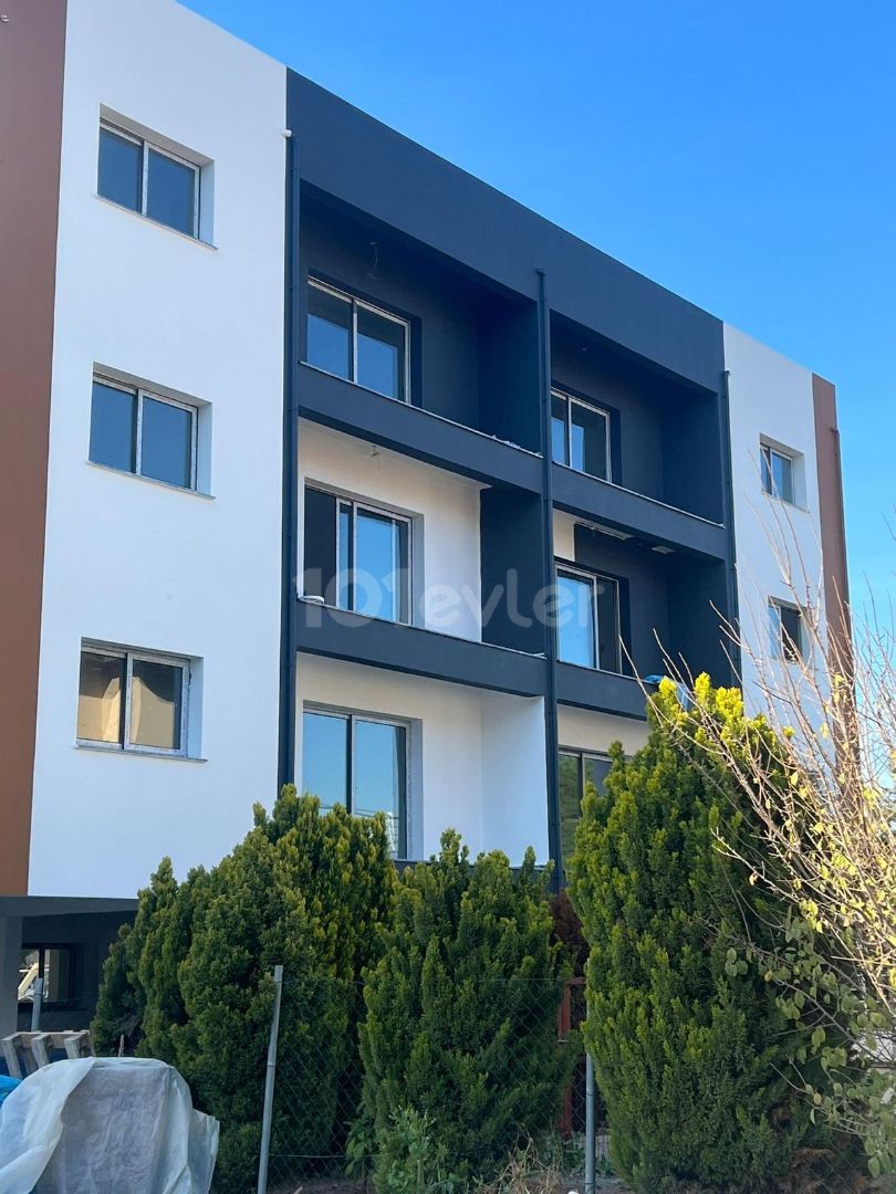 3+1 Flat for Sale in Guzelyurt