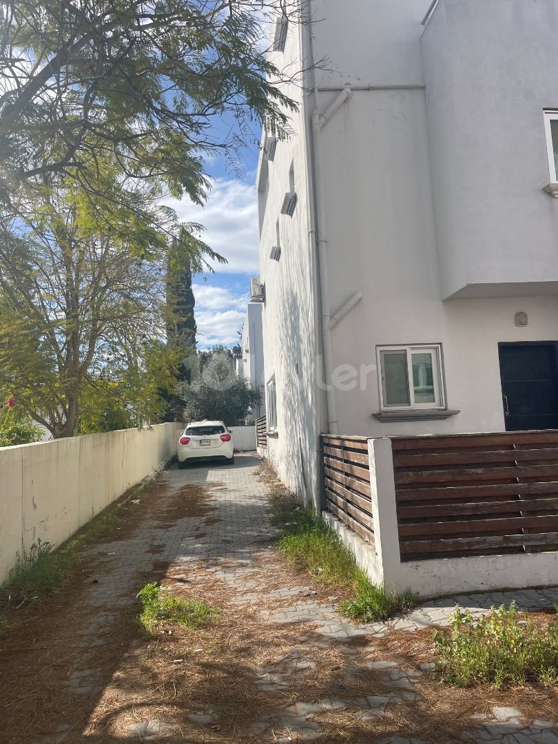 Opportunity Triplex Villa in Küçük Kaymaklı 158.000 stg Turkish Title