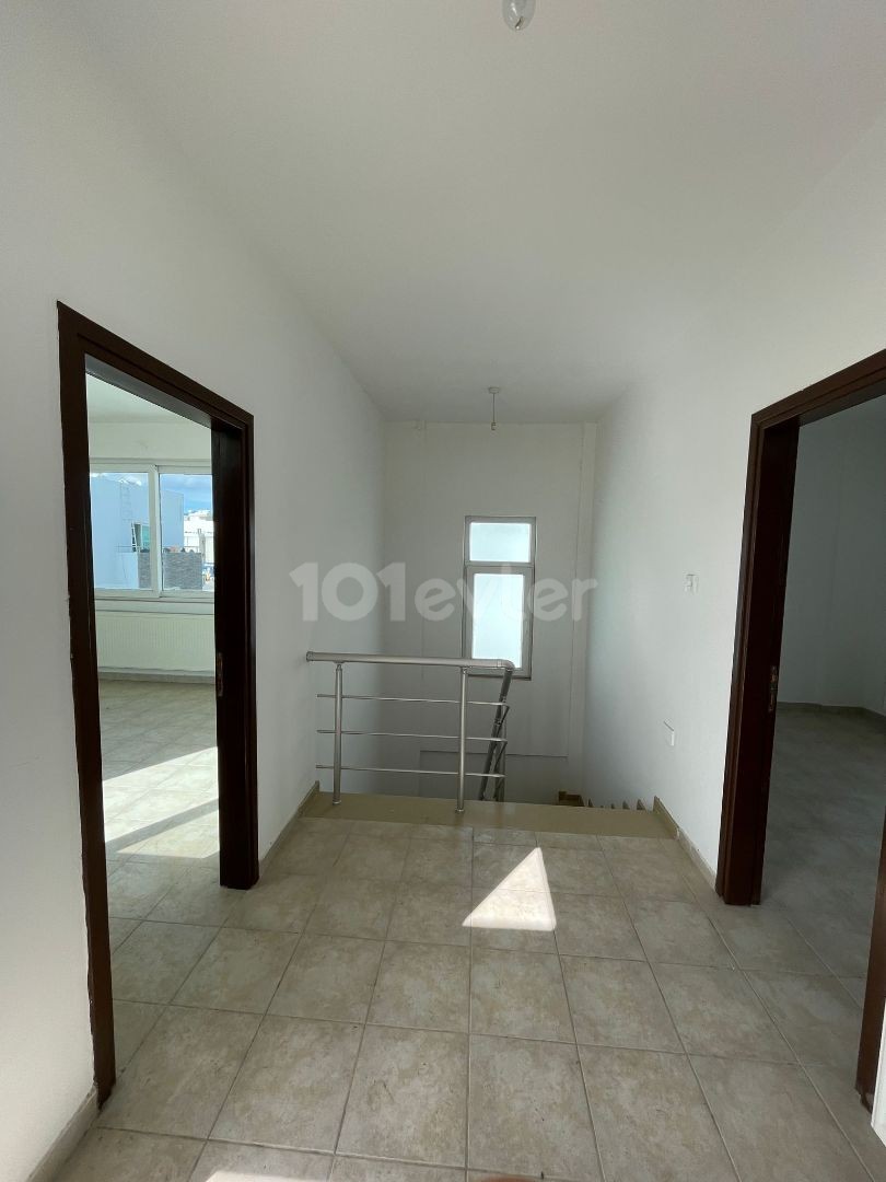 Opportunity Triplex Villa in Küçük Kaymaklı 158.000 stg Turkish Title