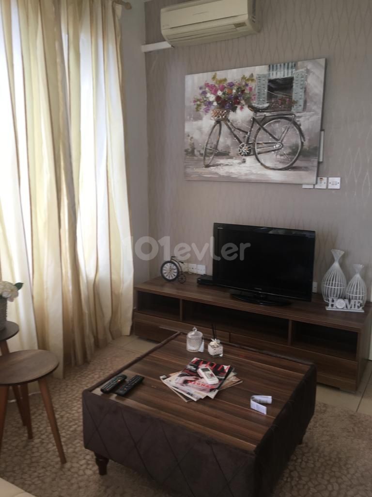 Flat To Rent in Girne Merkez, Kyrenia