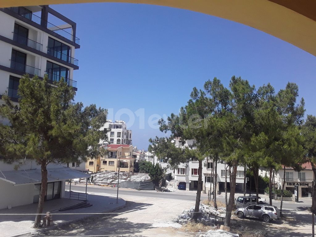 Flat For Sale in Girne Merkez, Kyrenia