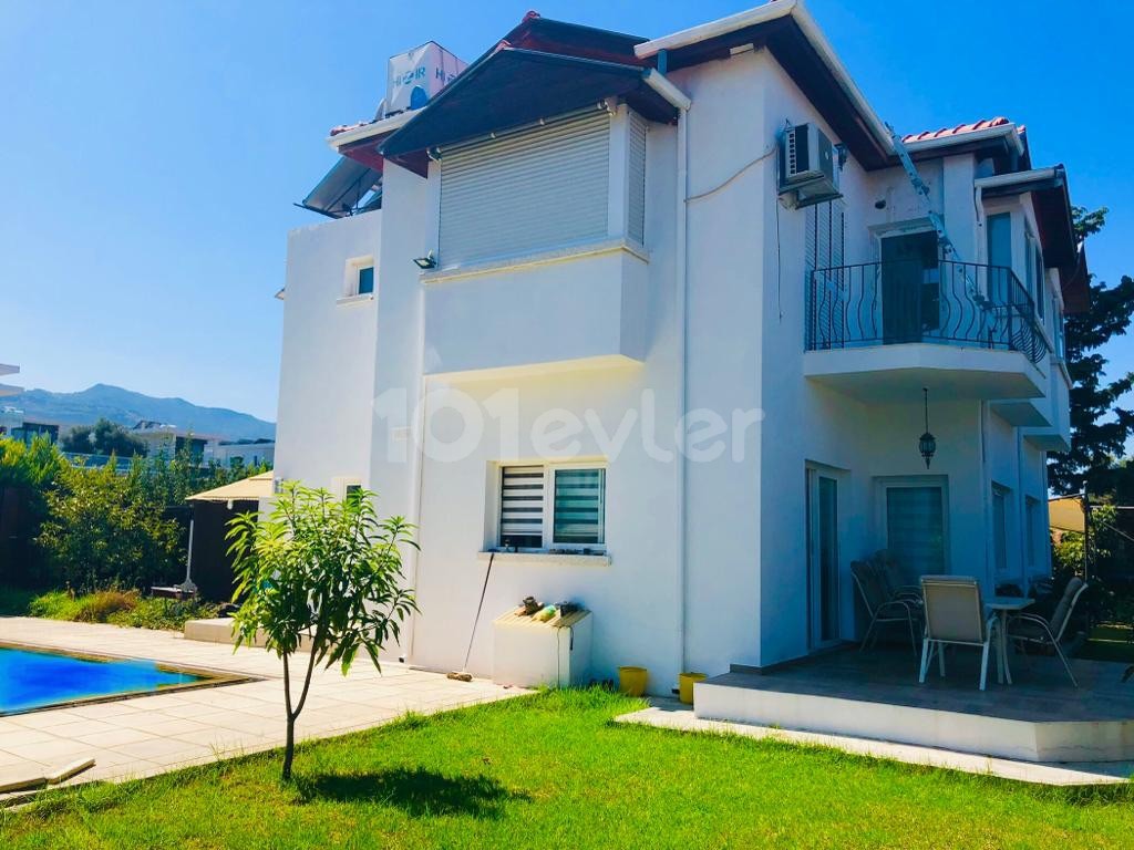 3+1 VILLA ZUM VERKAUF IN KYRENIA EDREMIT MIT PRIVATEM POOL ** 