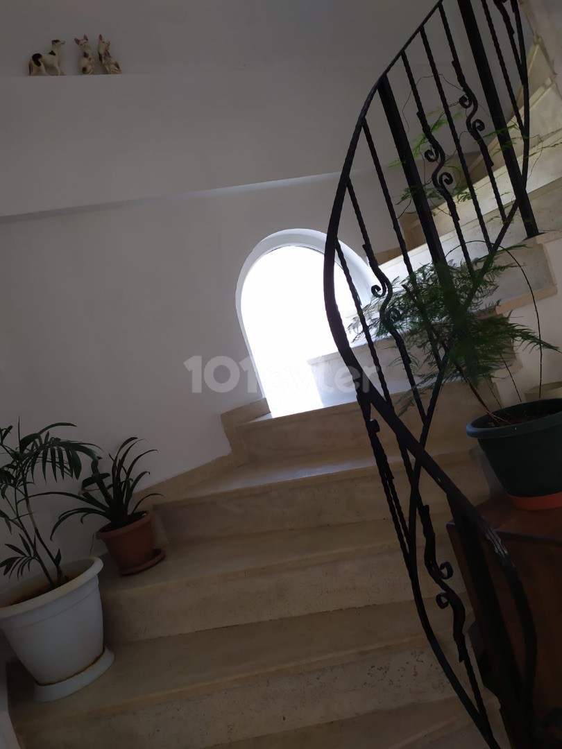 Villa For Sale in Karşıyaka, Kyrenia