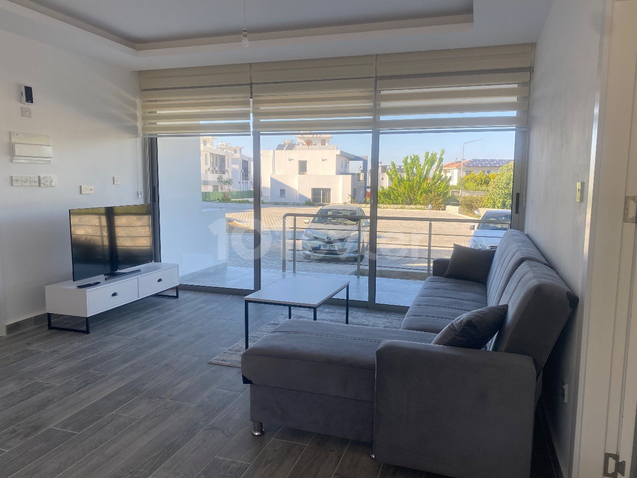 Girne Alsancak  Havuzlu Sitede 2+1  Satılık Daire