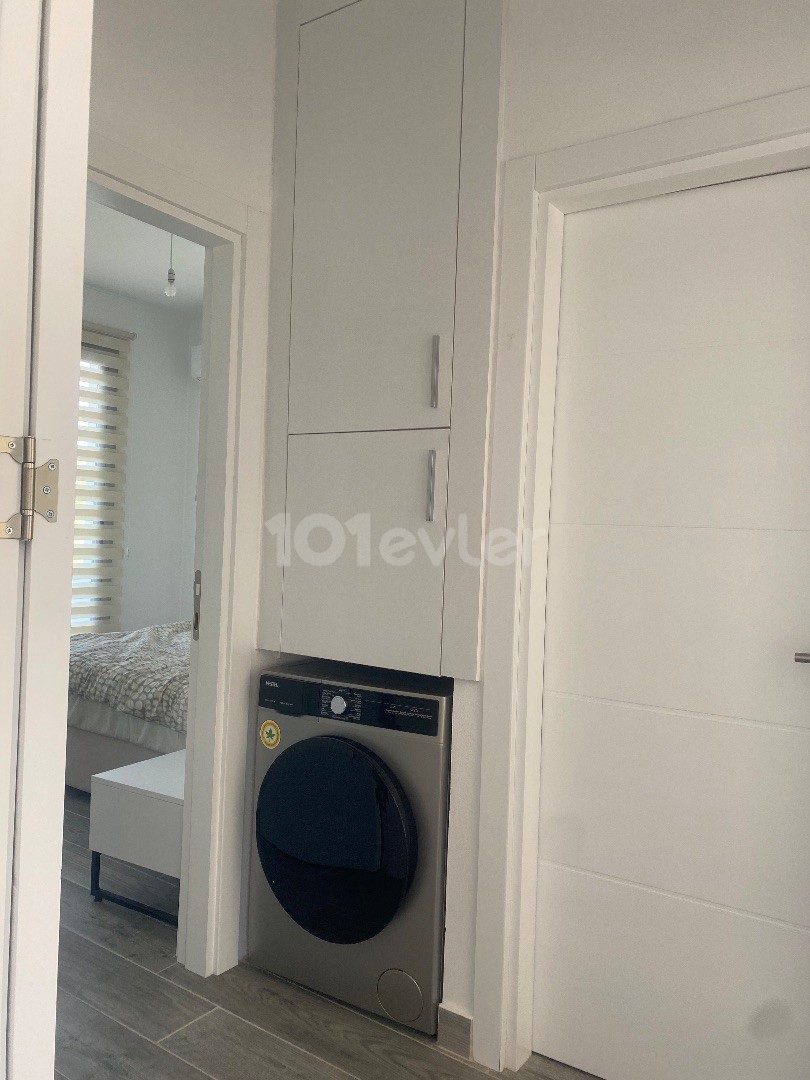 Girne Alsancak  Havuzlu Sitede 2+1  Satılık Daire