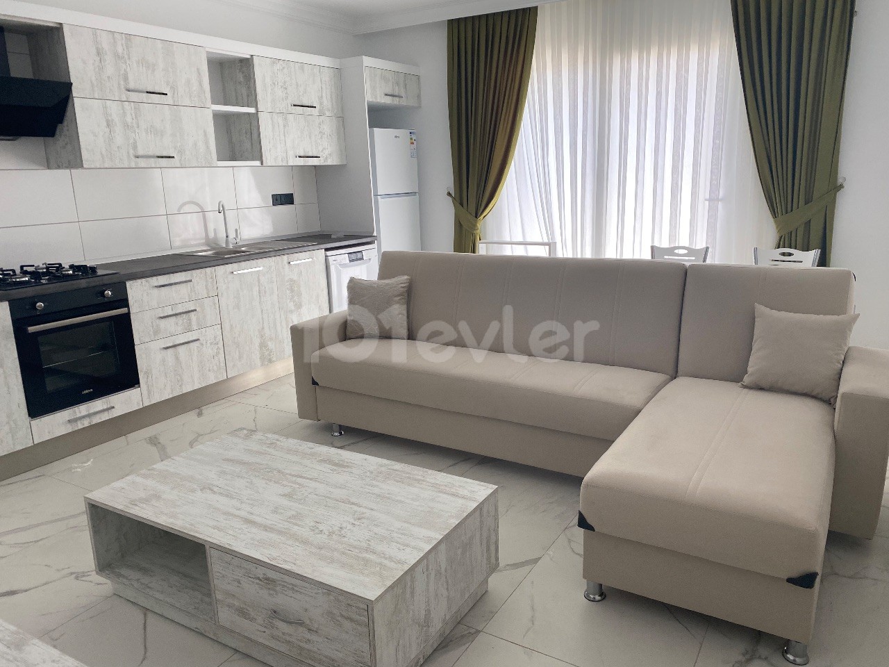 1 +1 Apartment for Rent in Kyrenia Edremit on a site with a Pool ** 