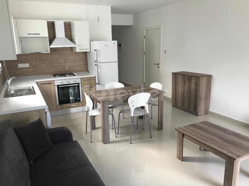 Kyrenia Zentrum 2 + 1 Wohnung Zu Verkaufen ** 