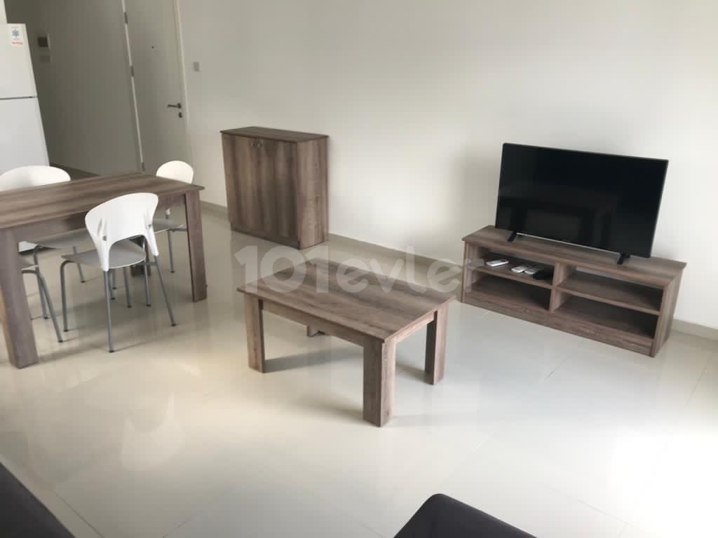 Kyrenia Zentrum 2 + 1 Wohnung Zu Verkaufen ** 