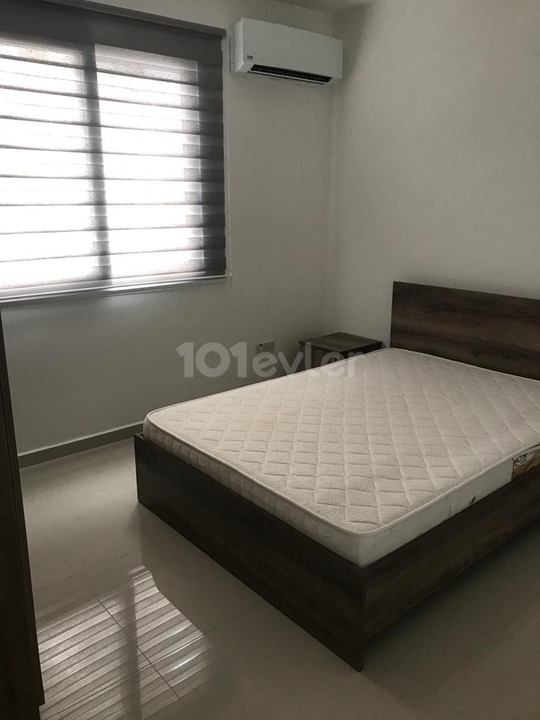 Kyrenia Zentrum 2 + 1 Wohnung Zu Verkaufen ** 