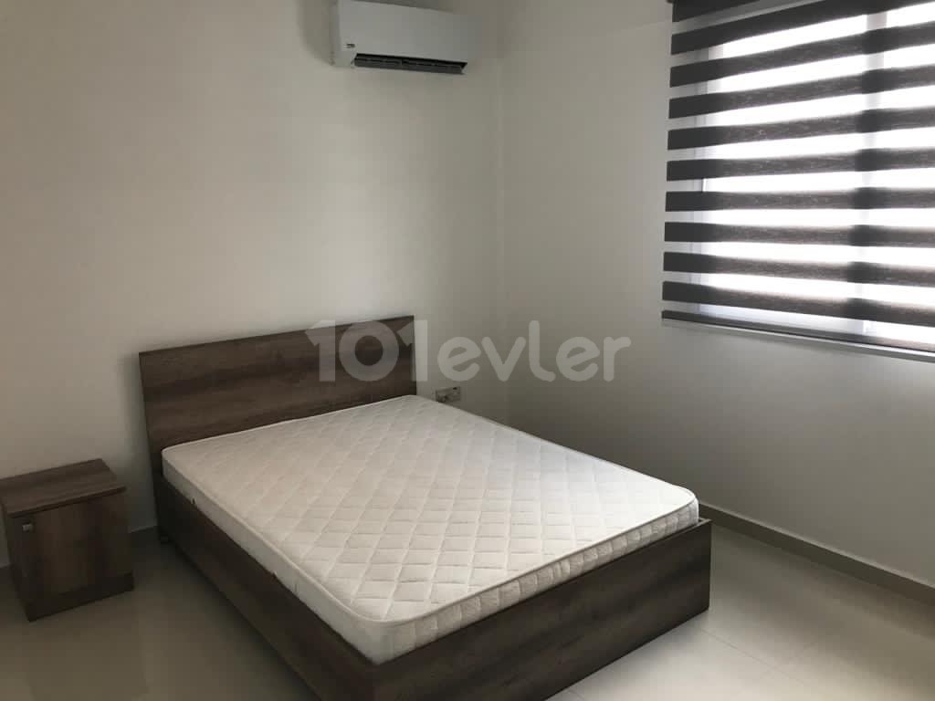 Kyrenia Zentrum 2 + 1 Wohnung Zu Verkaufen ** 