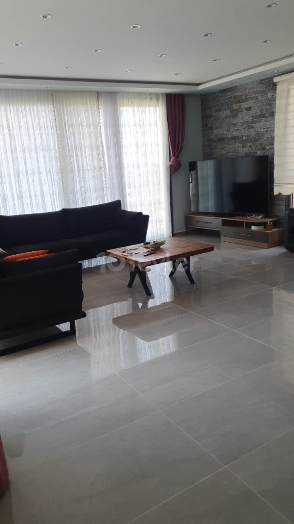 Rent a Villa with a 4 + 1 Pool in Çatalköy ** 