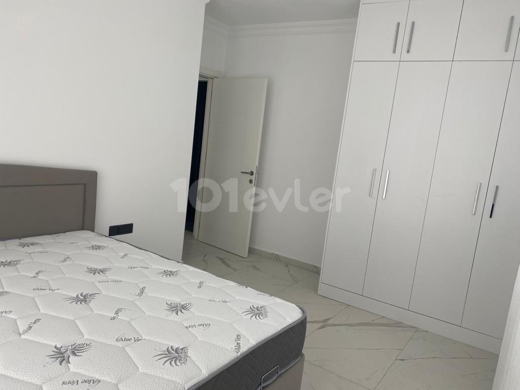 Havuzlu Sitede Kiralık 1+1 Daire