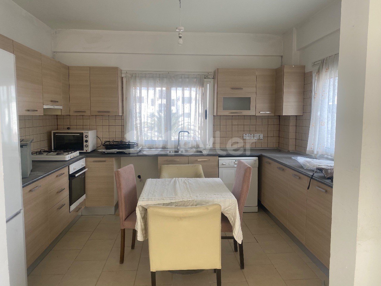 3+1 Möbliertes Penthouse in Nikosia Marmara Bezirk