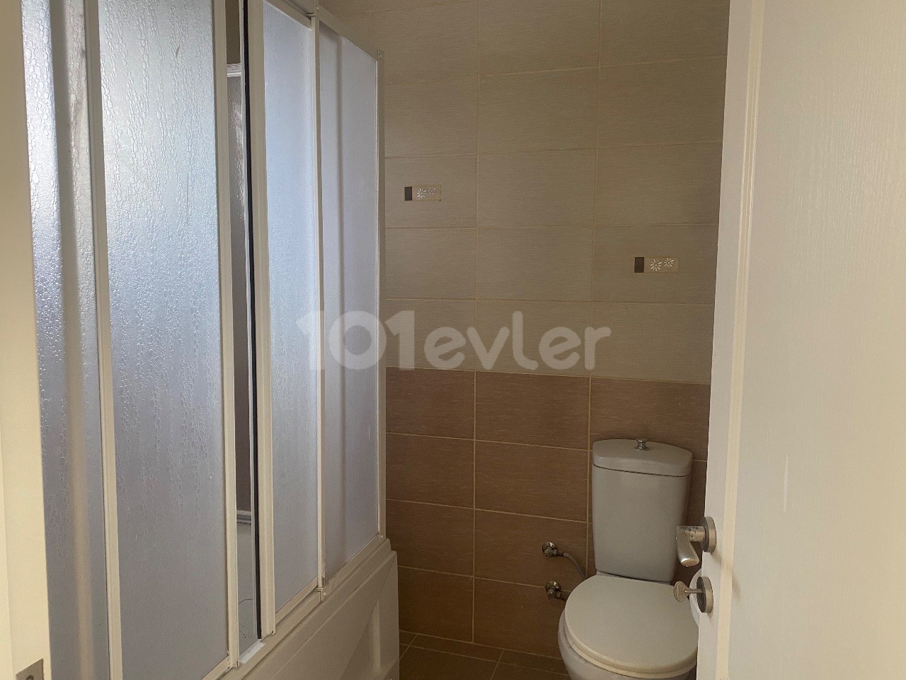 3+1 Möbliertes Penthouse in Nikosia Marmara Bezirk