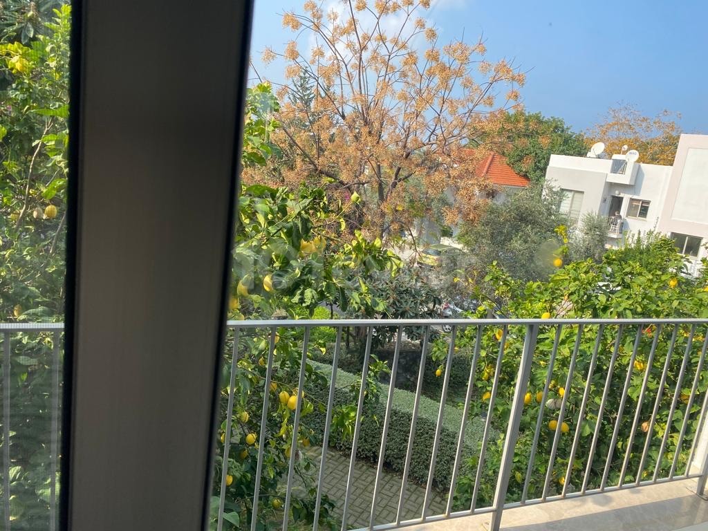 Kyrenia Alsancak Milos Park 2+1 Wohnung zur Miete 