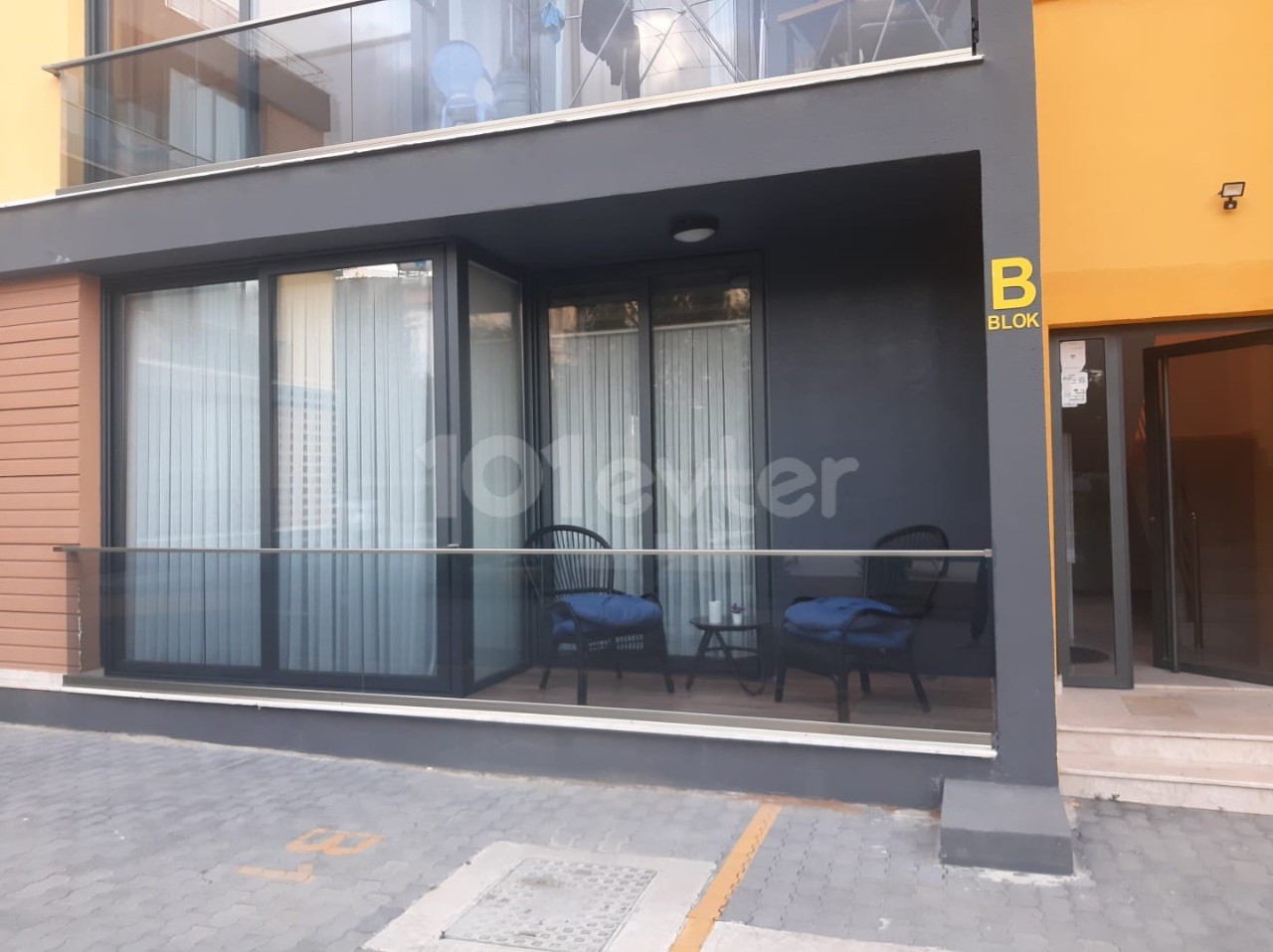 Alsancak Atakara market behind 2+1 Apartment for Rent