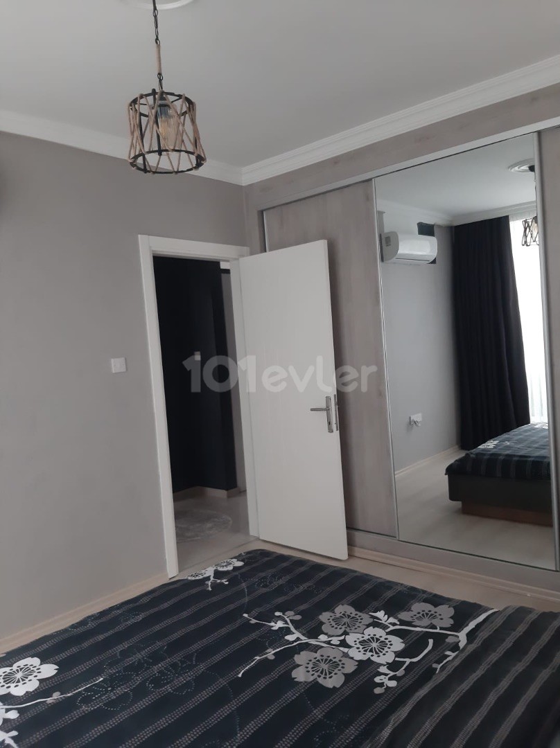 Alsancak Atakara market behind 2+1 Apartment for Rent