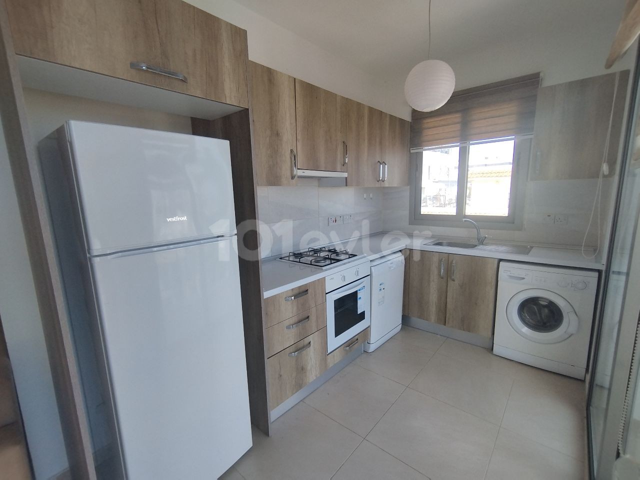 Kyrenia Turk Mahallesi Sea View 2+1 Apartment for Rent