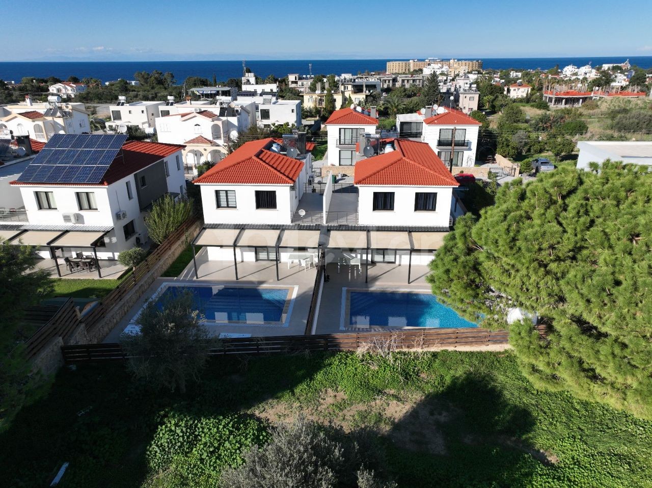 4+1 Twin Villa with Pool for Sale in Edremit, Kyrenia