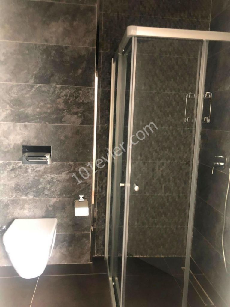 GİRNE MERKEZ'DE ULTRA LÜKS PENTHOUSE  2+1 DAİRE   0542-8885177