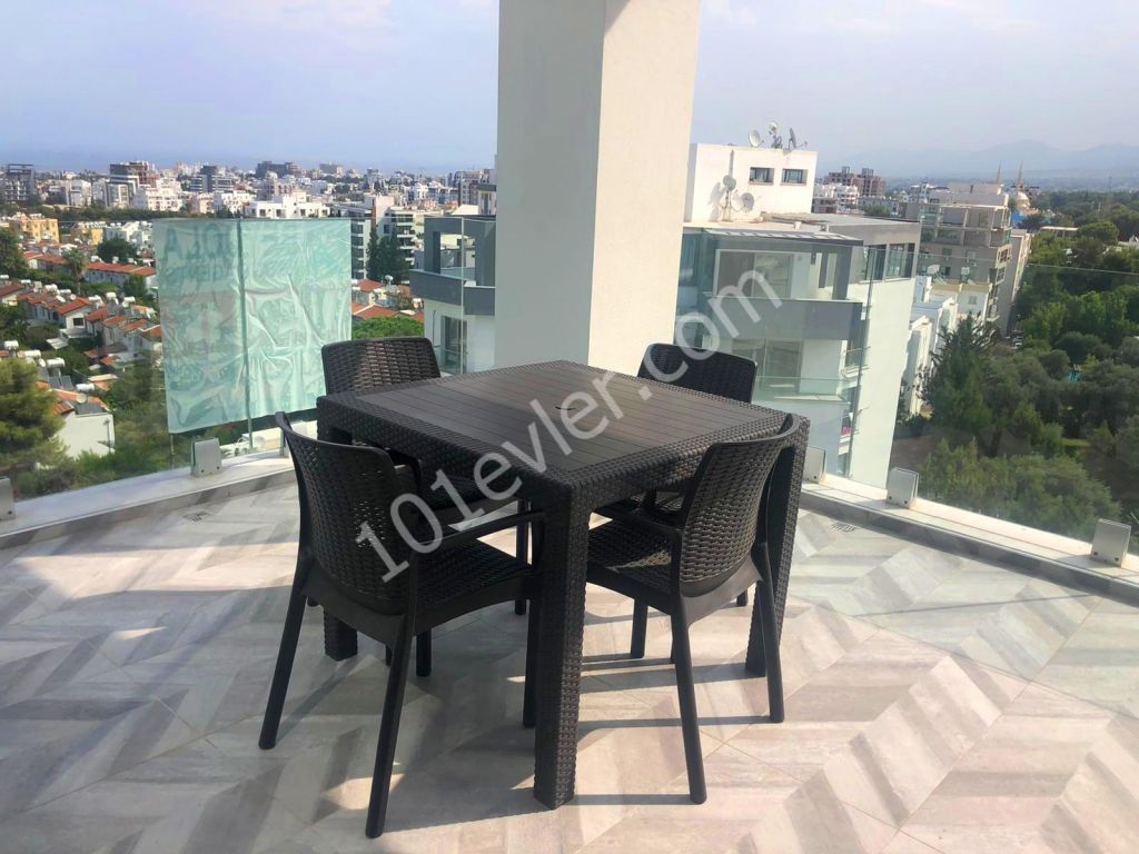 Penthouse Mieten in Girne Merkez, Kyrenia