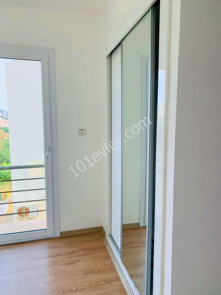 Flat To Rent in Girne Merkez, Kyrenia