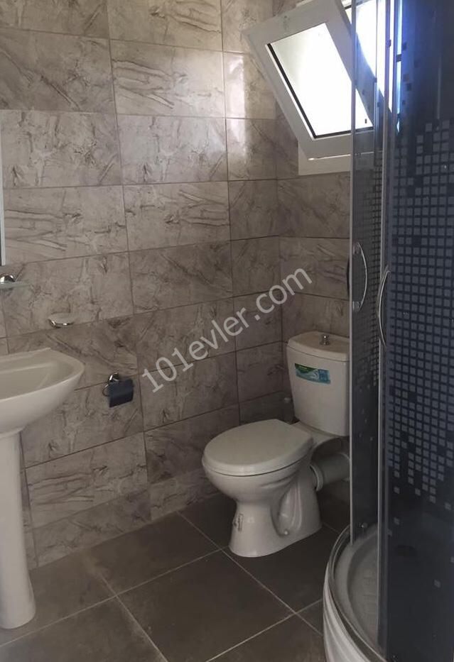 Flat To Rent in Alsancak, Kyrenia