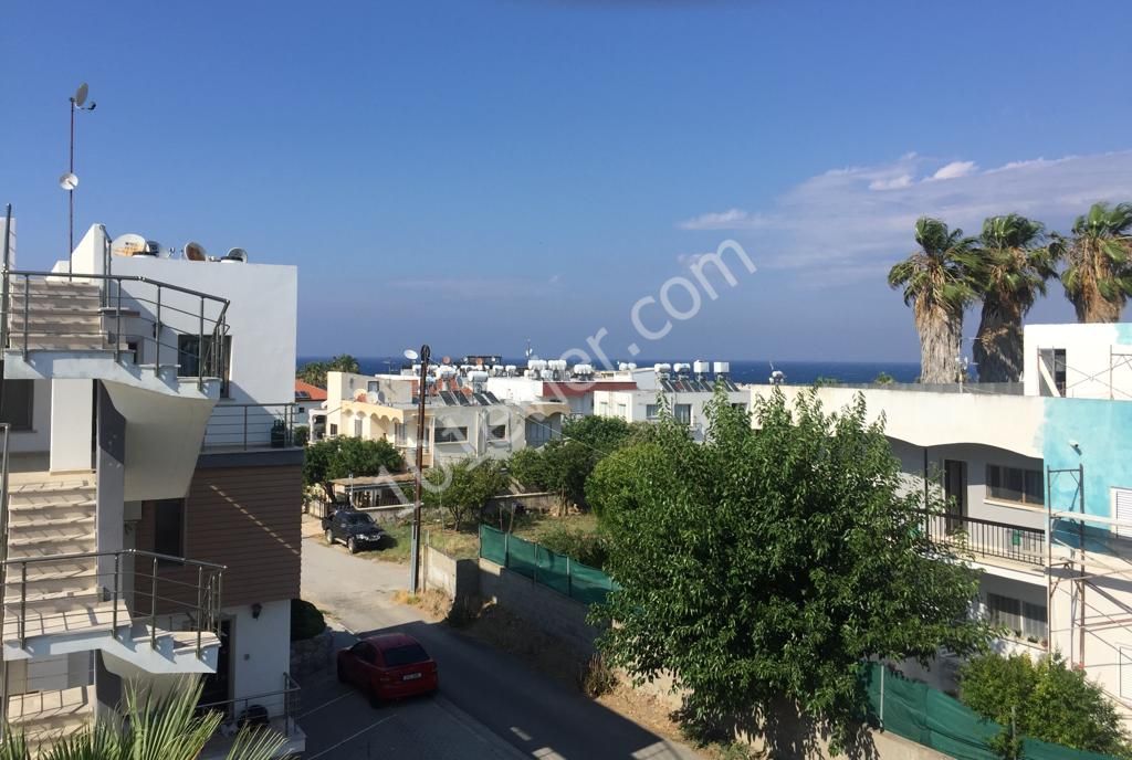 Penthouse To Rent in Karaoğlanoğlu, Kyrenia