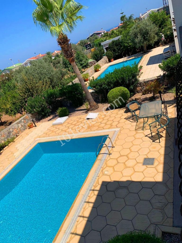 Villa To Rent in Çatalköy, Kyrenia