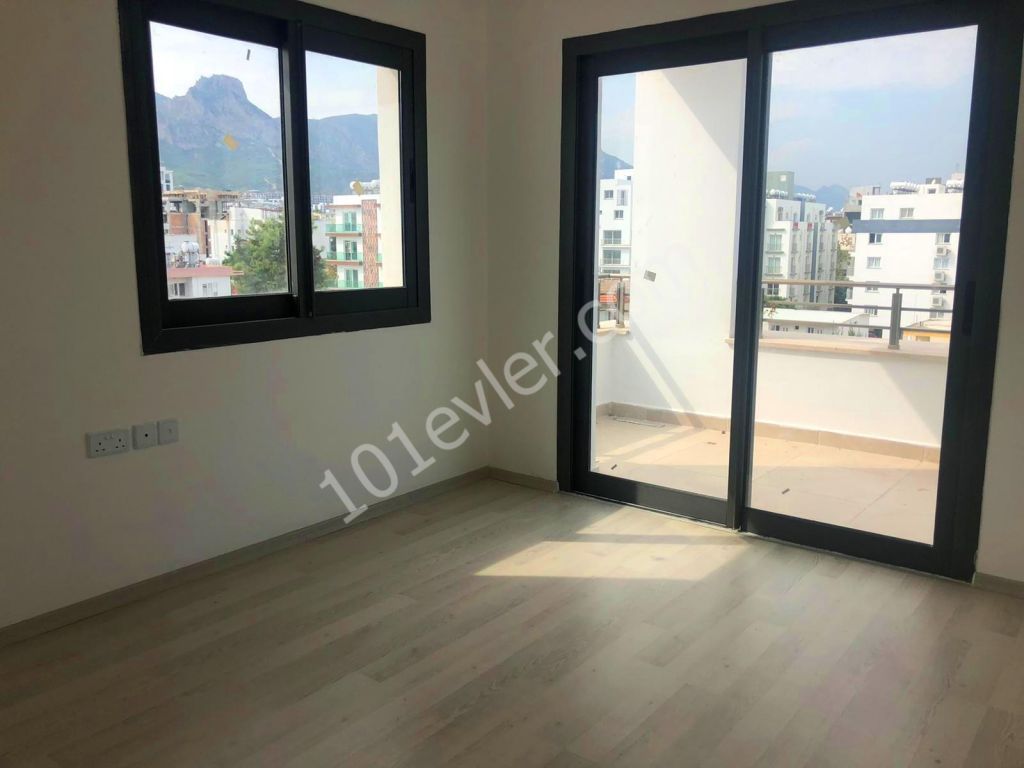 Penthouse To Rent in Girne Merkez, Kyrenia