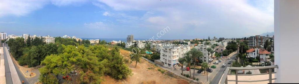 GİRNE MERKEZDE 240 M2 3+1   PENTHOUSE 