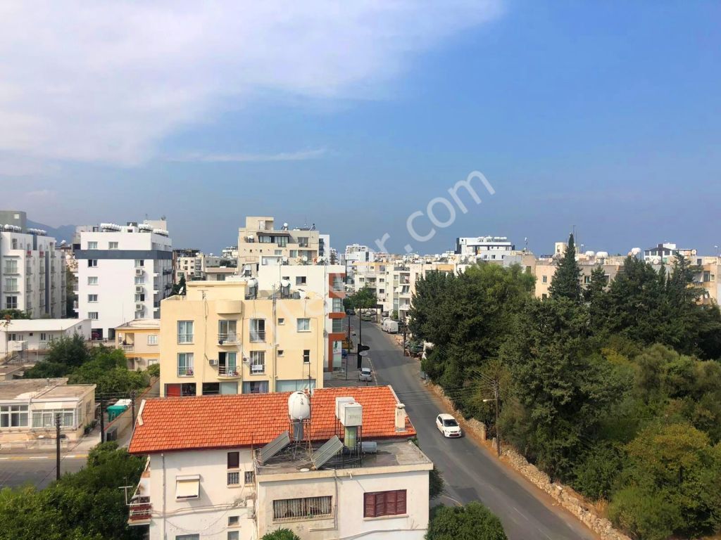 Penthouse To Rent in Girne Merkez, Kyrenia