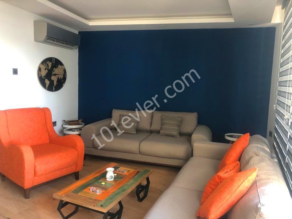 Flat To Rent in Girne Merkez, Kyrenia